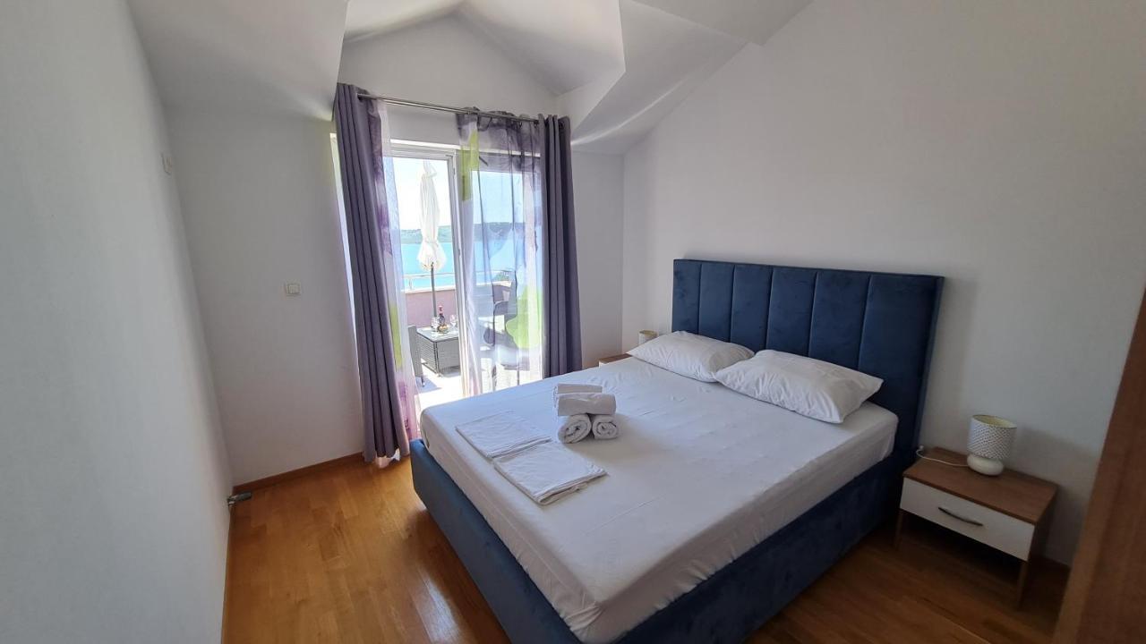 Apartmani Ferdi Traù Esterno foto