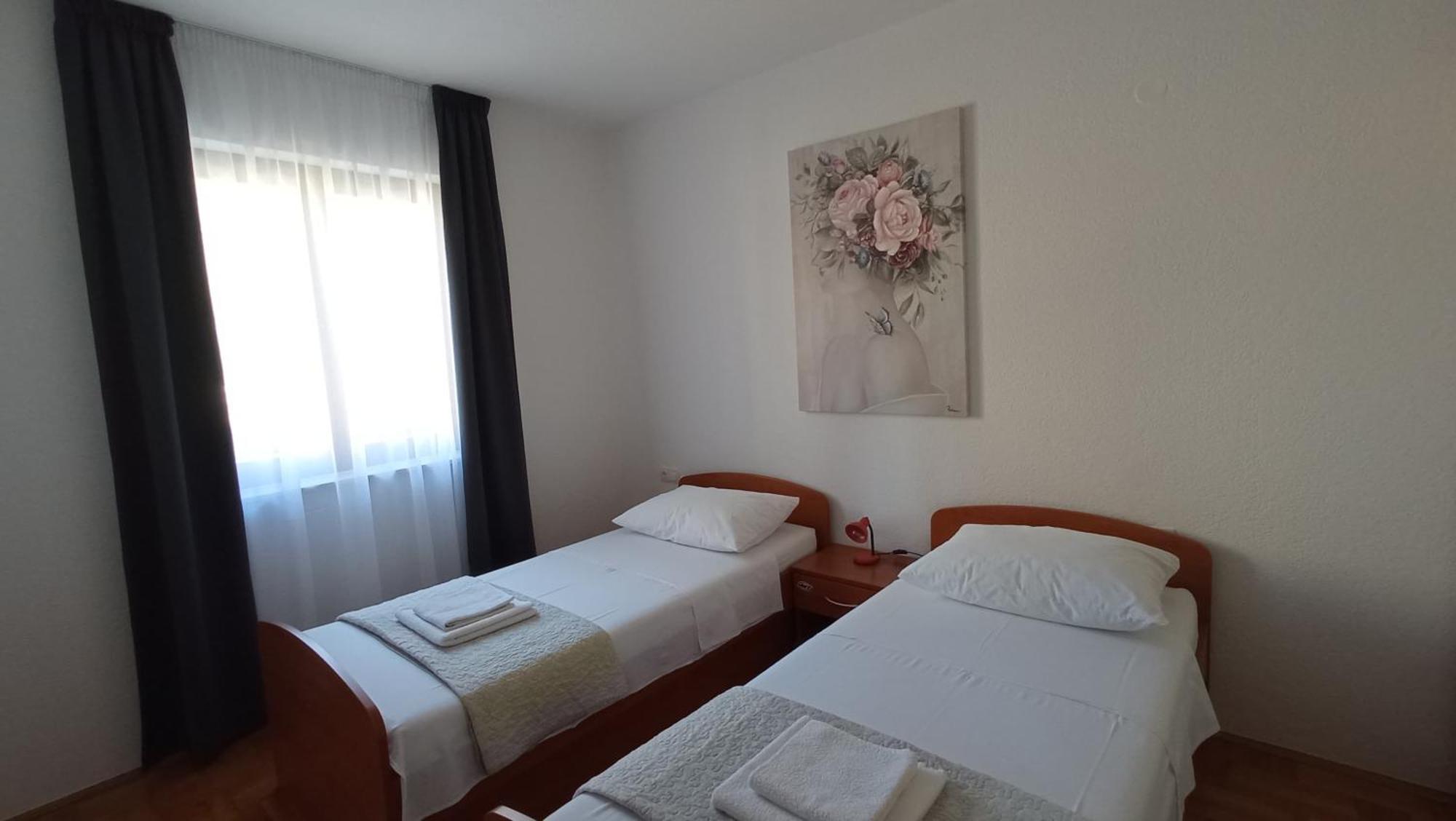 Apartmani Ferdi Traù Esterno foto