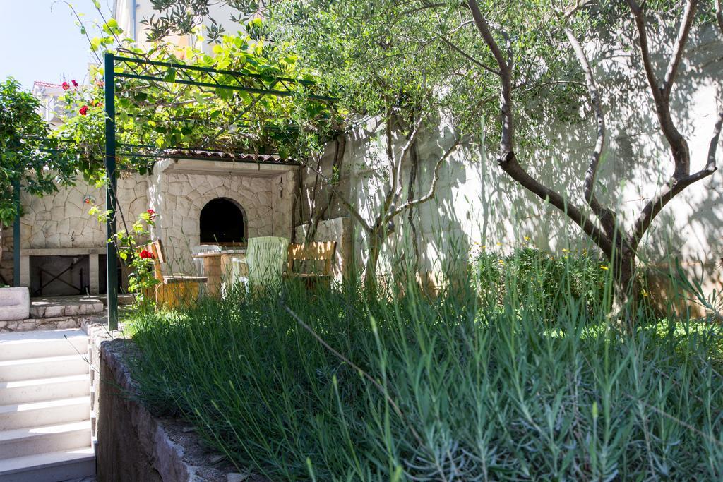 Apartmani Ferdi Traù Esterno foto